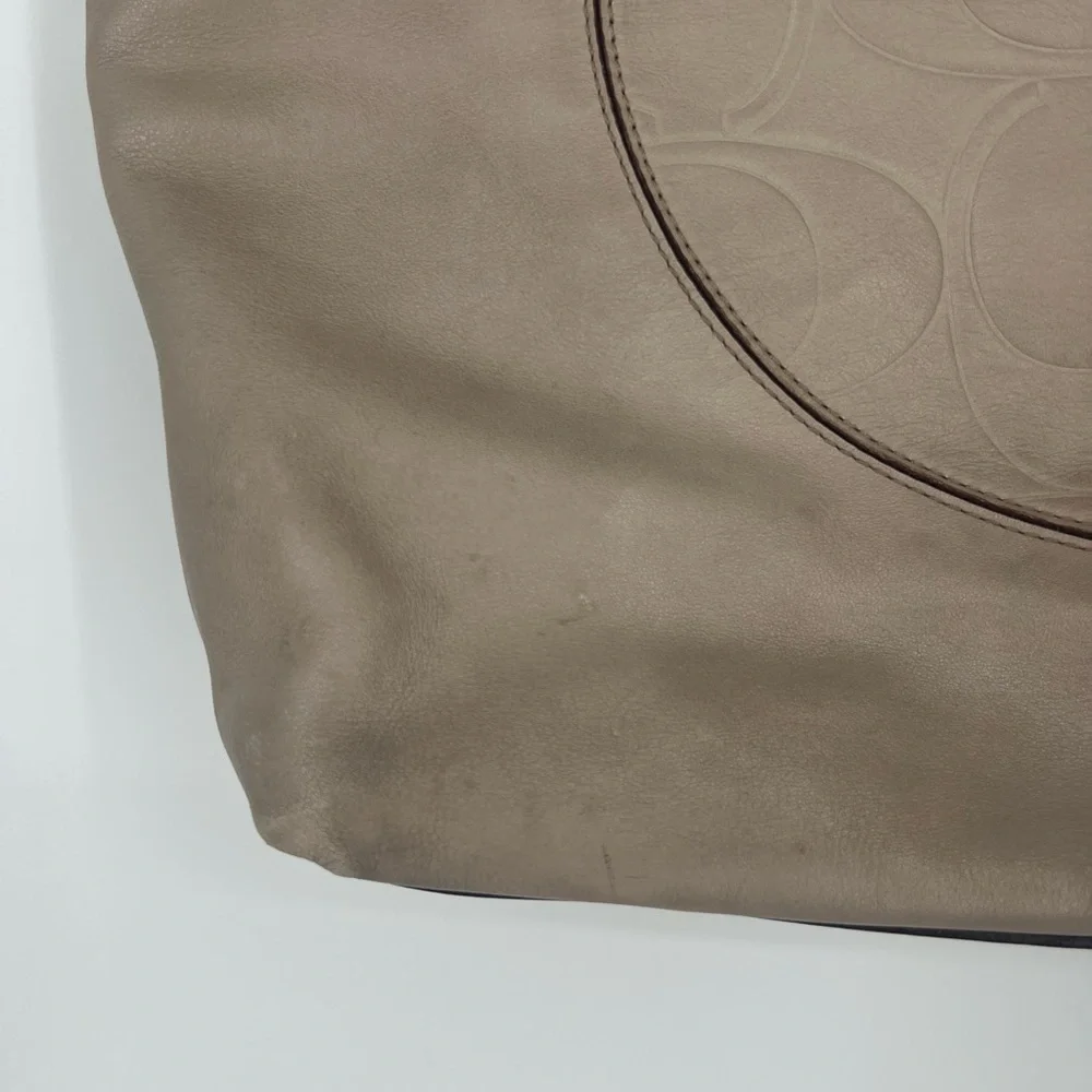 Coach Laura Leather Tote taupe